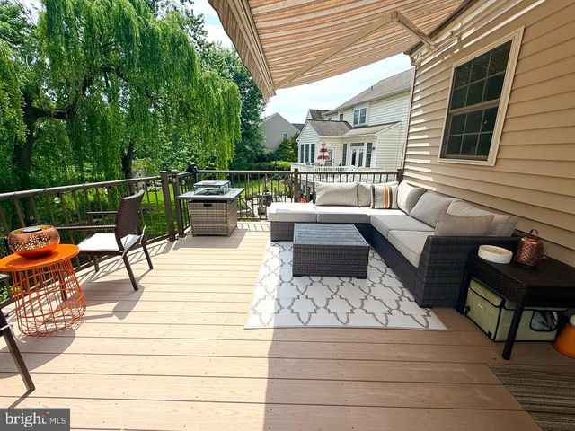 238 HEATHERSTONE WAY, Lancaster, PA 17601