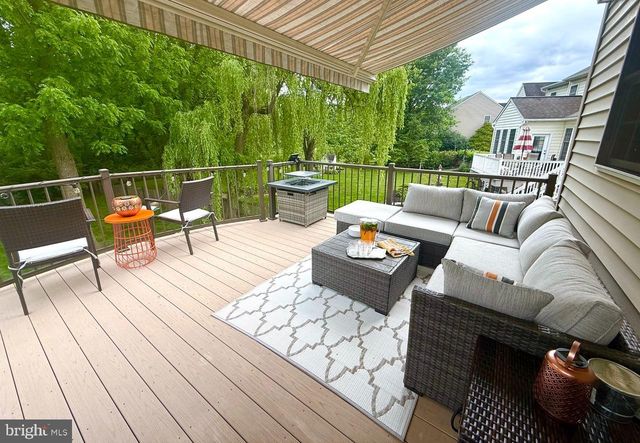 238 HEATHERSTONE WAY, Lancaster, PA 17601