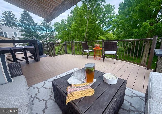 238 HEATHERSTONE WAY, Lancaster, PA 17601