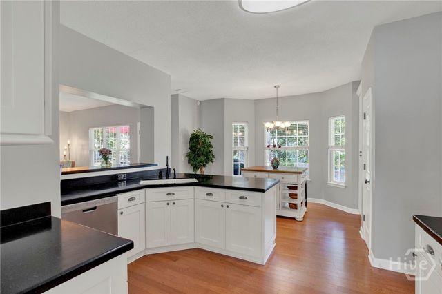 315 Gloucester Road, Savannah, GA 31410