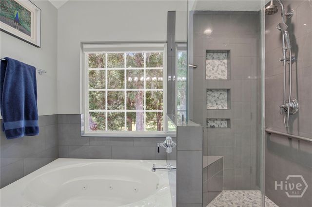 315 Gloucester Road, Savannah, GA 31410