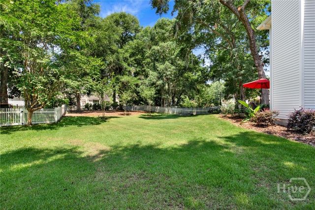 315 Gloucester Road, Savannah, GA 31410
