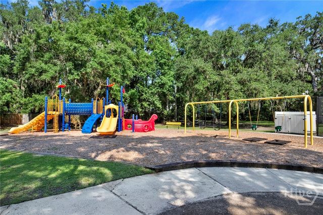 315 Gloucester Road, Savannah, GA 31410