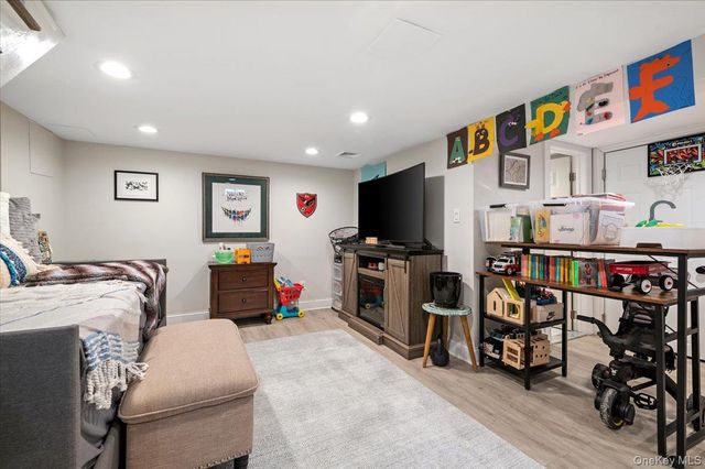 192 Broad Street, Williston Park, NY 11596