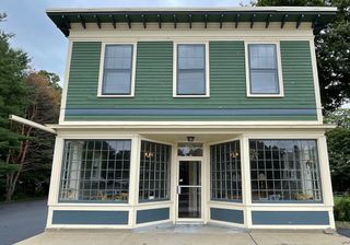 14 Main St, Southborough, MA 01772