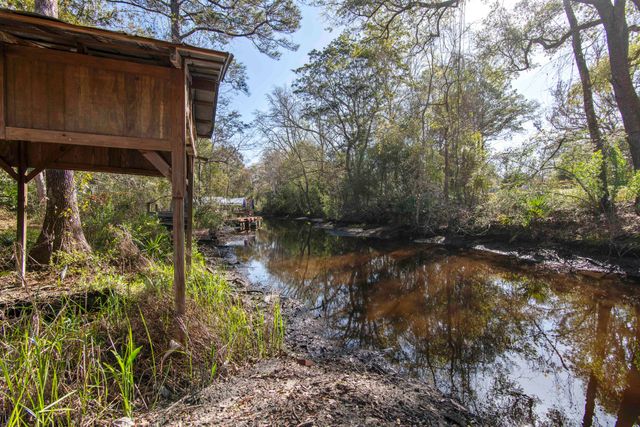 211 Carol Drive, Freeport, FL 32439