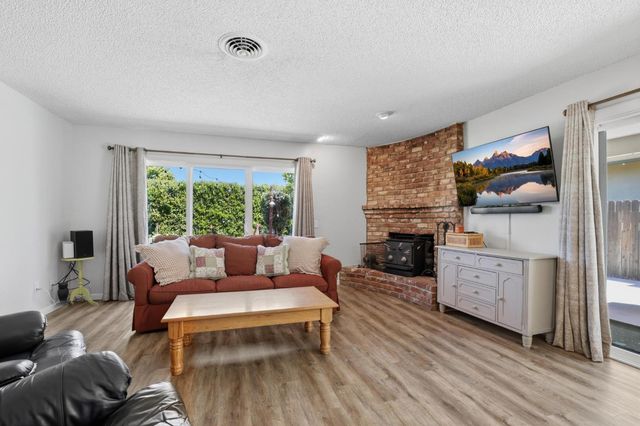 1541 Queens, Yuba City, CA 95993