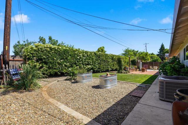 1541 Queens, Yuba City, CA 95993