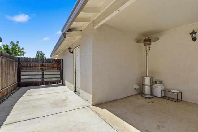 1541 Queens, Yuba City, CA 95993