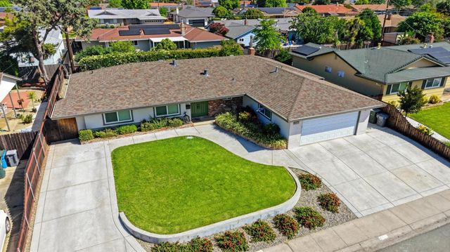 1541 Queens, Yuba City, CA 95993