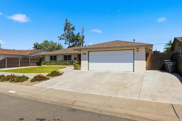 1541 Queens, Yuba City, CA 95993