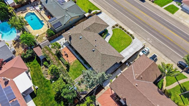 1541 Queens, Yuba City, CA 95993