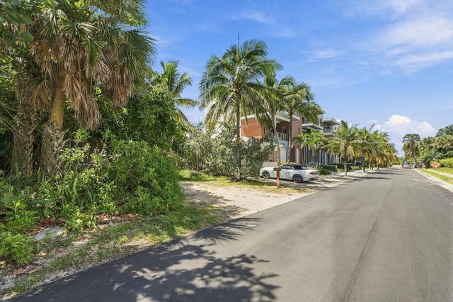 308 BALBOA Street, Hollywood, FL 33019