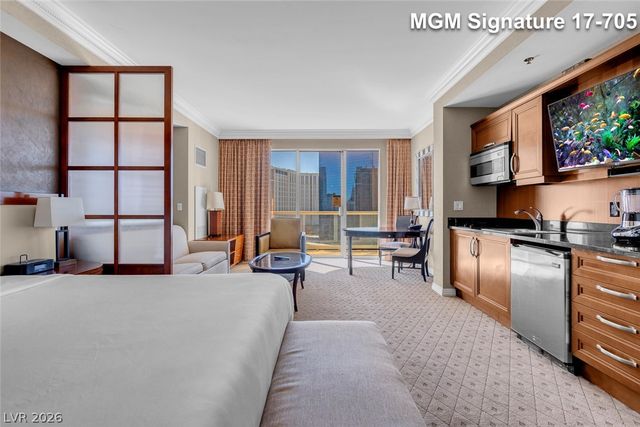 135 East Harmon Avenue 1705, Las Vegas, NV 89109