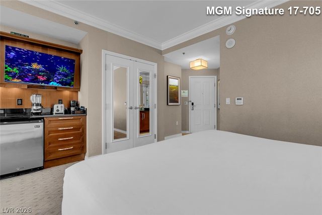 135 East Harmon Avenue 1705, Las Vegas, NV 89109