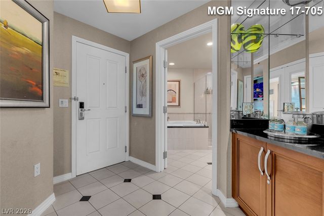 135 East Harmon Avenue 1705, Las Vegas, NV 89109