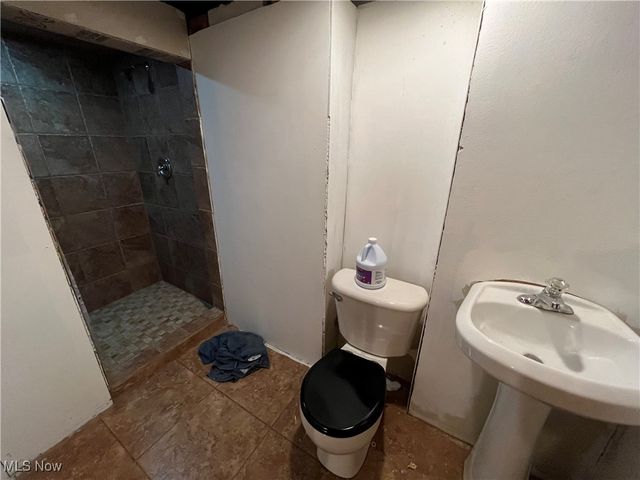 2573 San Pedro Drive, Youngstown, OH 44511