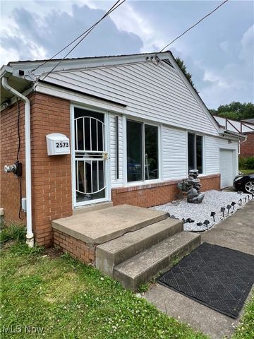 2573 San Pedro Drive, Youngstown, OH 44511