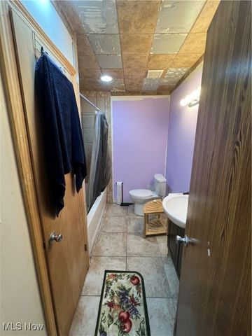 2573 San Pedro Drive, Youngstown, OH 44511