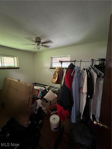 2573 San Pedro Drive, Youngstown, OH 44511