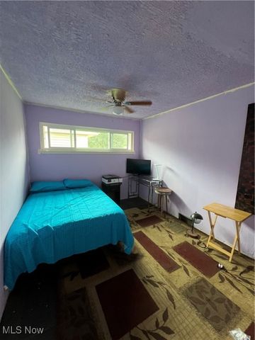 2573 San Pedro Drive, Youngstown, OH 44511