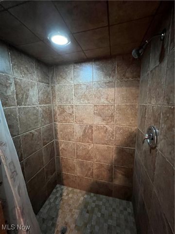 2573 San Pedro Drive, Youngstown, OH 44511