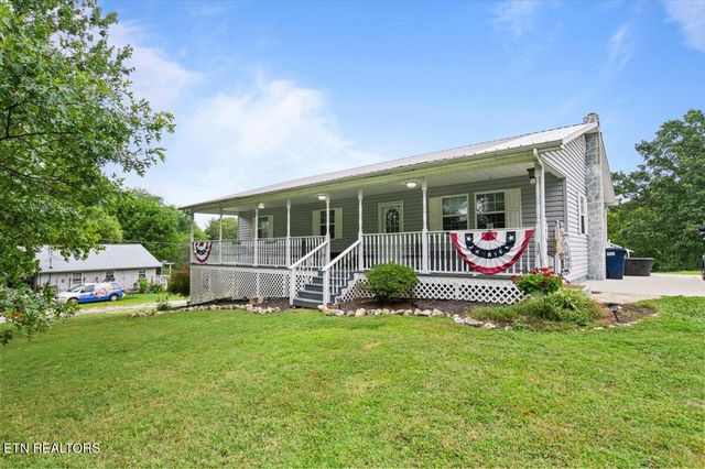 286 Lewis White Lane, Lafollette, TN 37766