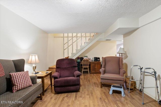 286 Lewis White Lane, Lafollette, TN 37766