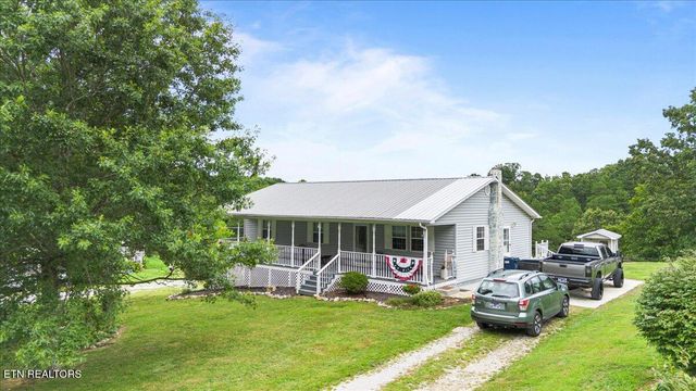 286 Lewis White Lane, Lafollette, TN 37766