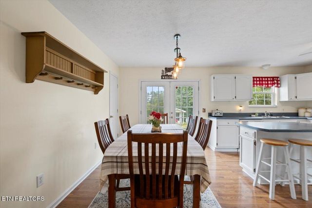 286 Lewis White Lane, Lafollette, TN 37766