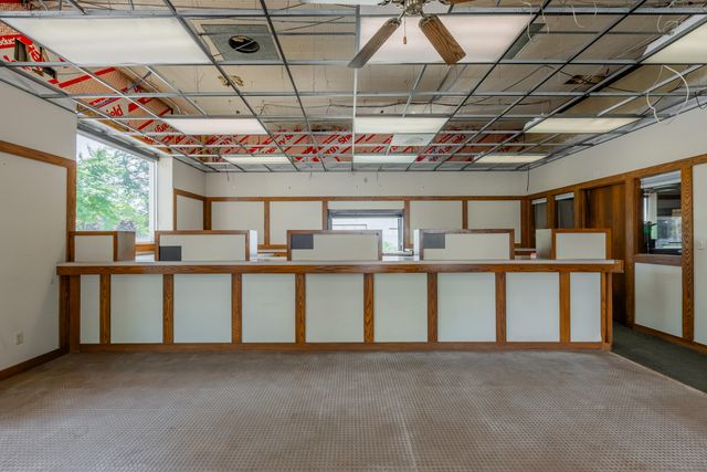 101 W Spring Street, Bloomingdale, MI 49026