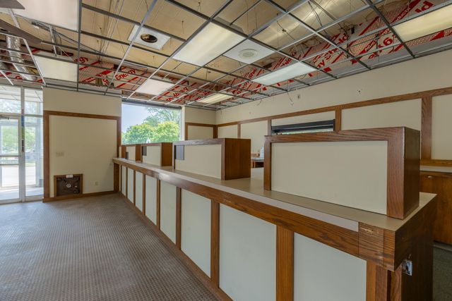 101 W Spring Street, Bloomingdale, MI 49026