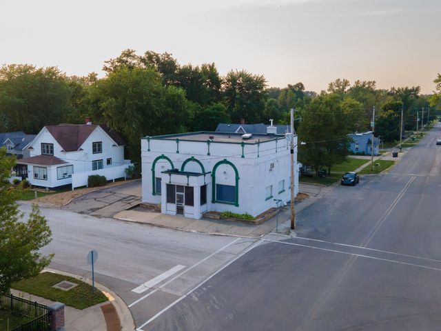 101 W Spring Street, Bloomingdale, MI 49026