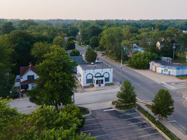 101 W Spring Street, Bloomingdale, MI 49026