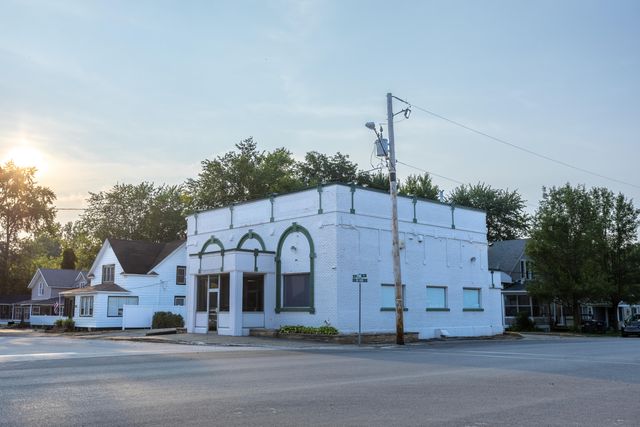 101 W Spring Street, Bloomingdale, MI 49026