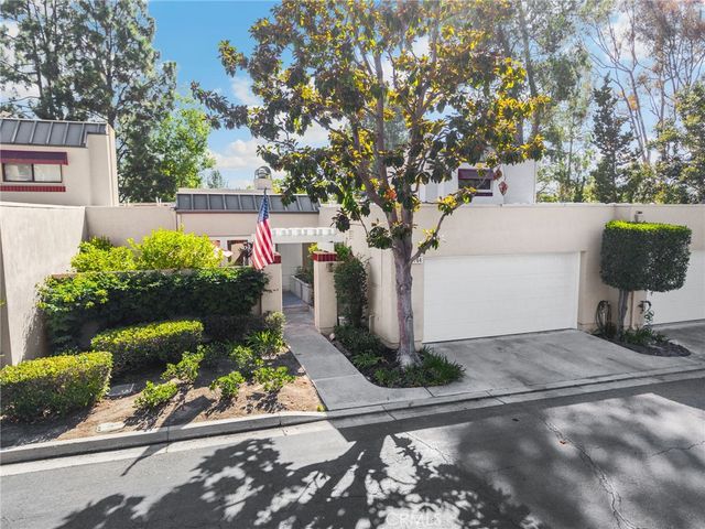 27764 Pebble Beach, Mission Viejo, CA 92692