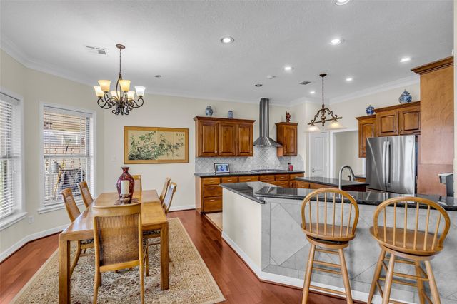 6426 Dow Reef Drive, Beach City, TX 77523