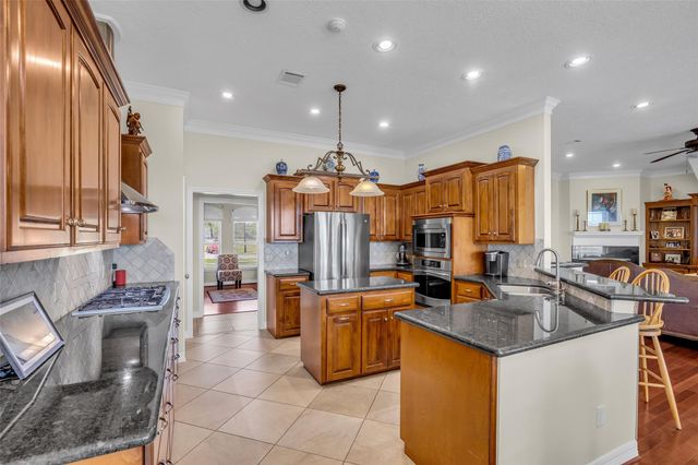6426 Dow Reef Drive, Beach City, TX 77523