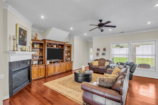 6426 Dow Reef Drive, Beach City, TX 77523