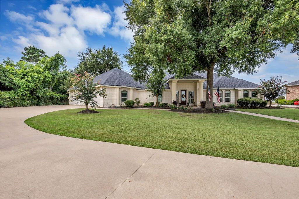 6426 Dow Reef Drive, Beach City, TX 77523