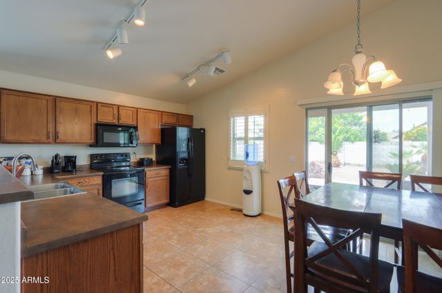 19296 N PORTAROSA Drive, Maricopa, AZ 85138