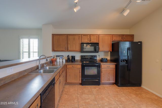 19296 N PORTAROSA Drive, Maricopa, AZ 85138