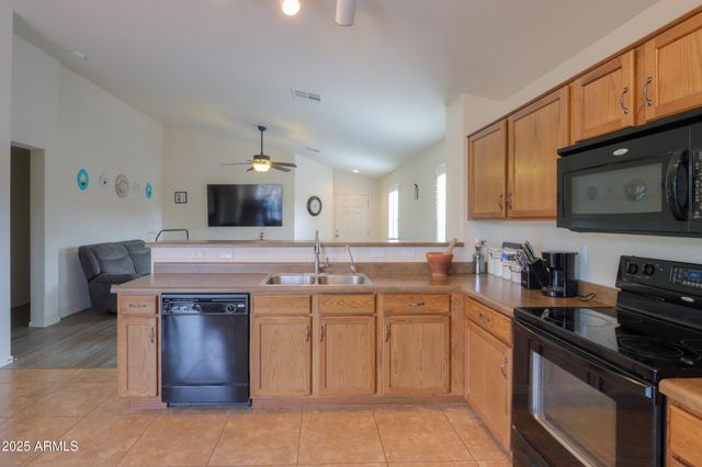 19296 N PORTAROSA Drive, Maricopa, AZ 85138