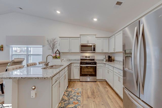 727 Wolverine Lane, Woodruff, SC 29388