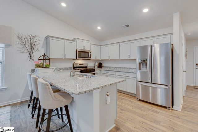 727 Wolverine Lane, Woodruff, SC 29388