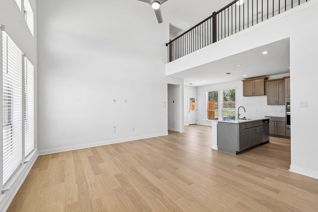 655 Elephant Island LOOP, Kyle, TX 78640