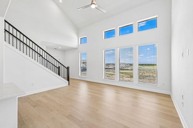 655 Elephant Island LOOP, Kyle, TX 78640