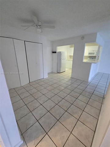 16950 W Dixie Hwy B320, North Miami Beach, FL 33160