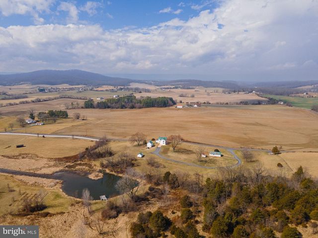 3345 CONICVILLE RD, Mount Jackson, VA 22842