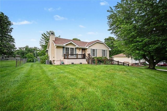 1100 NE 115th Street, Kansas City, MO 64155